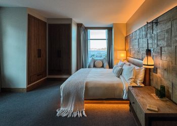 HotelTonight just launched a new perk: 10% back in Airbnb
credits