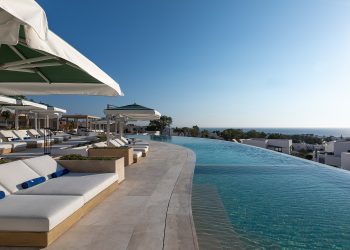 Sandblu Santorini reopens with an expanded design
experience