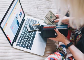 14 great travel items real-world travelers are buying in the
Amazon Big Spring Sale