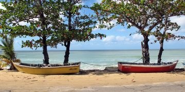 jetBlue: Los Angeles – Aguadilla, Puerto Rico. $329 (Basic
Economy) / $409 (Regular Economy). Roundtrip, including all
Taxes