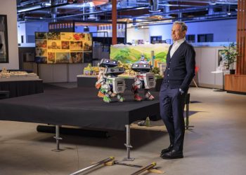 Disney CEO Bob Iger Responds to Rising Costs, Crowds
&amp; Capacity Criticism