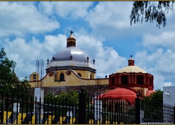 American: San Francisco – Santiago de Querétaro, Mexico.
$240 (Basic Economy) / $280 (Regular Economy). Roundtrip, including
all Taxes