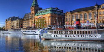 American: Dallas – Stockholm, Sweden. $534 (Basic Economy) /
$734 (Regular Economy). Roundtrip, including all Taxes