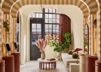 NoHo launches Sleeper Cabin Hotel in Downtown, Then Opens in Downtown.
Manhattan